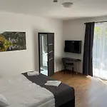 Bed & Breakfast Park Tapolca - Corner Miskolc