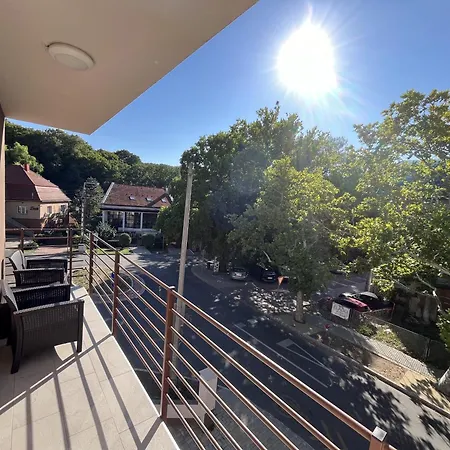 Park Tapolca - Corner Couette-café Miskolc