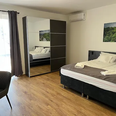 Park Tapolca - Corner Couette-café Miskolc