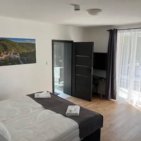 Park Tapolca - Corner Bed and breakfast Miskolc