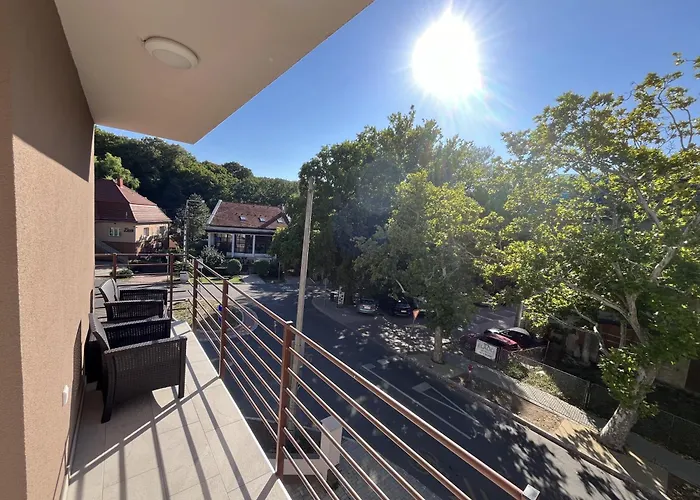 Park Tapolca - Corner Bed & Breakfast Miskolc